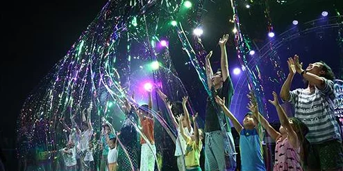 青娱乐极品视觉盛宴:感受视听交错的奇幻体验 青娱乐极品视觉盛宴:感受视听交错的奇幻体验