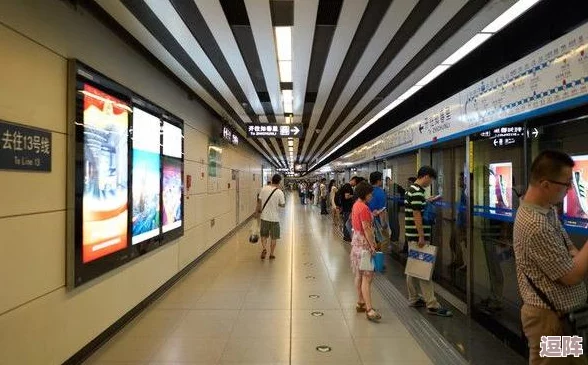 地铁逃生游戏中的信使角色究竟属于哪个神秘阵营? 地铁逃生游戏中的信使角色究竟属于哪个神秘阵营?