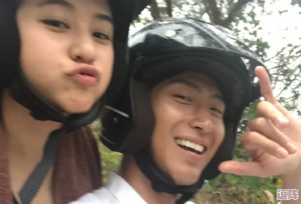 不知火舞裸露双奶头让人惊艳，性感造型引发热议，网友纷纷点赞称赞其魅力无限