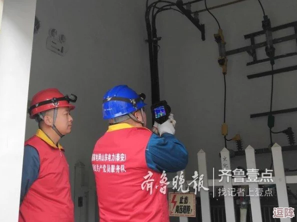 班长是我们班的公共插座，竟然每天都在秘密暗中为同学们充电！你绝对想不到的幕后故事！